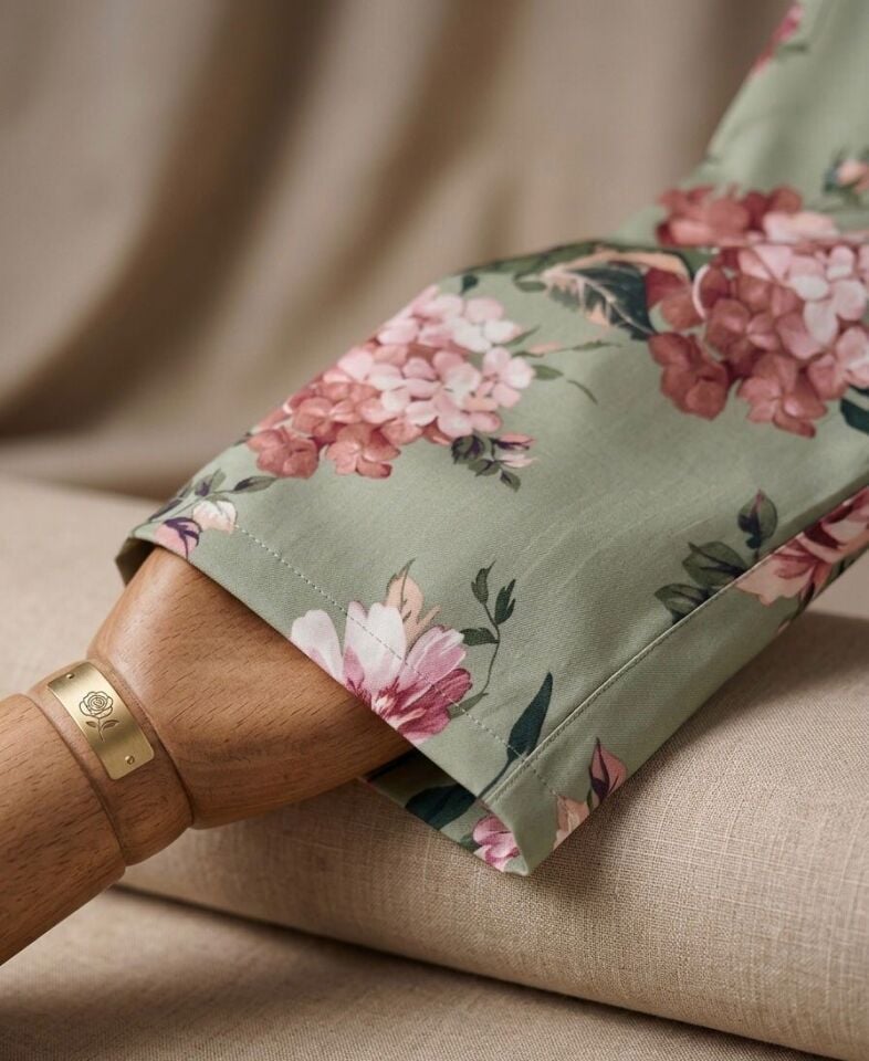 İpek Viskon Çiçekli Elbise