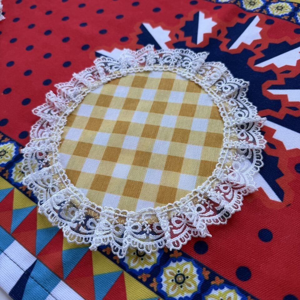 Vintage Dantel Detaylı Pötikare Bardak Altlığı- Sarı